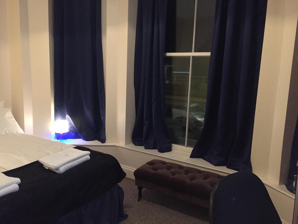 Pier 61 Guest Accommodation 哈斯丁 外观 照片