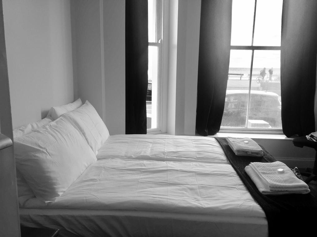 Pier 61 Guest Accommodation 哈斯丁 外观 照片