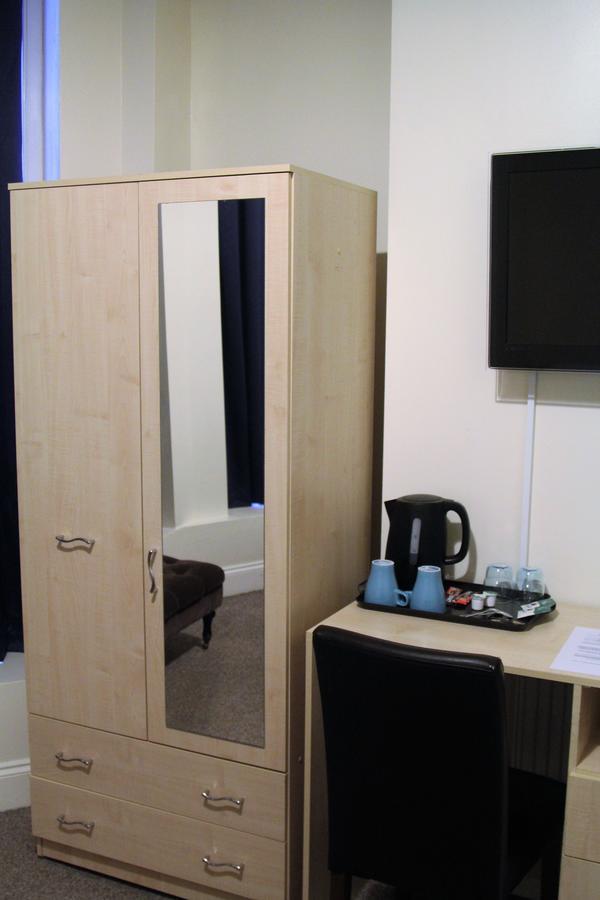 Pier 61 Guest Accommodation 哈斯丁 外观 照片